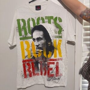 BOB MARLEY NWOT Zion RootsweaR Tee